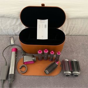 Dyson air wrap in perfect condition including box and operating manual